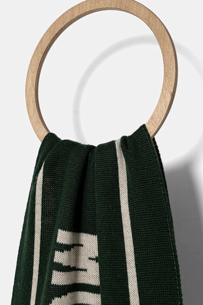 Κασκόλ με προσθήκη μαλλιού Moschino M5634.50199 πράσινο AW25