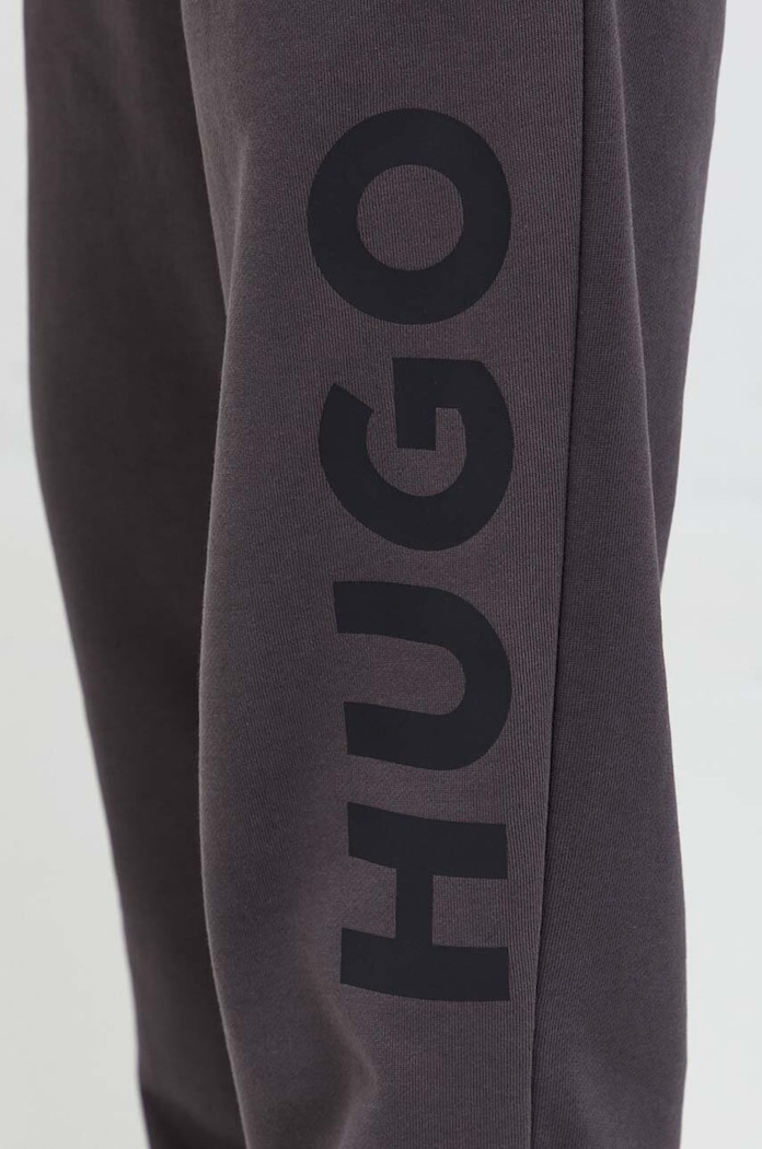 Βαμβακερό παντελόνι HUGO HUGO 50473211 γκρί