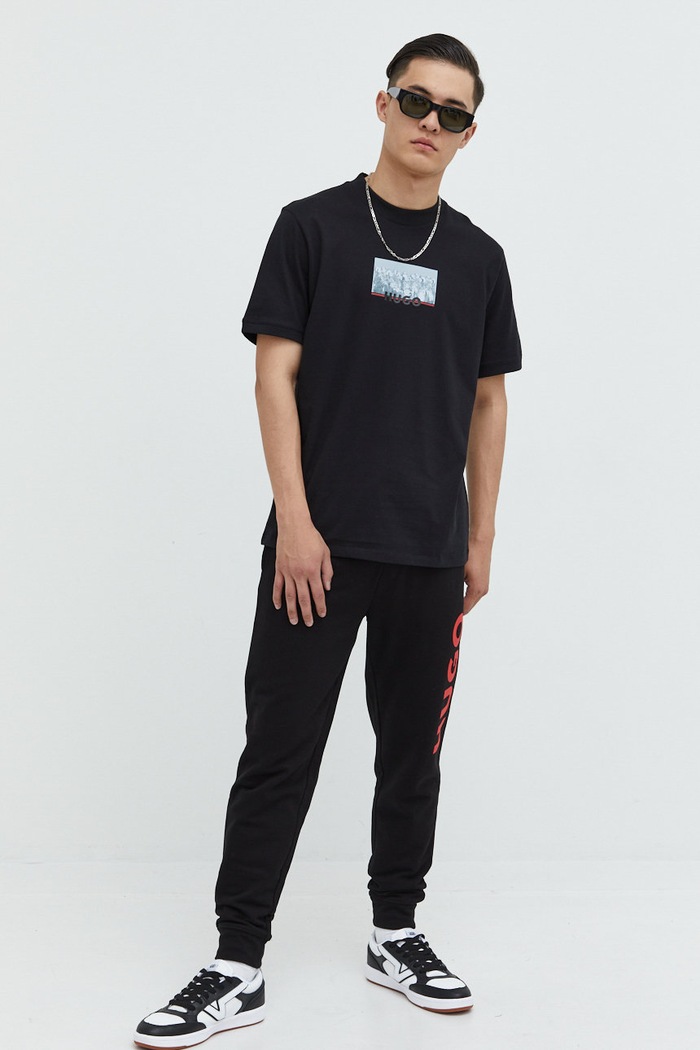Bavlněné tepláky HUGO 50473211 černá AW19