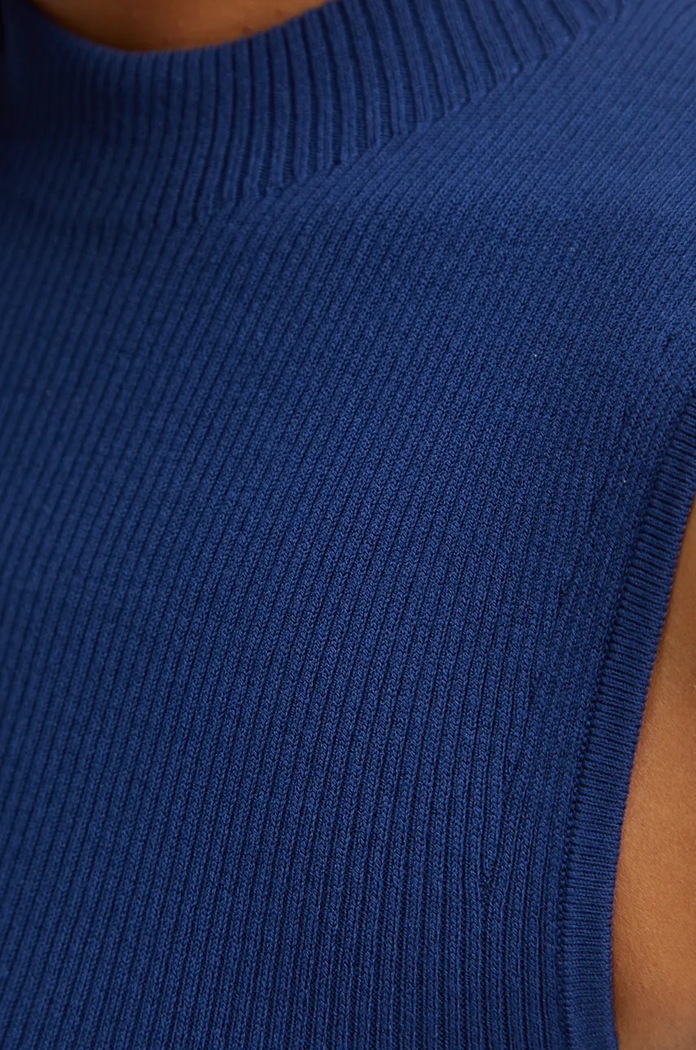 Безрукавка BOSS Feskies 50473237 темно-синій