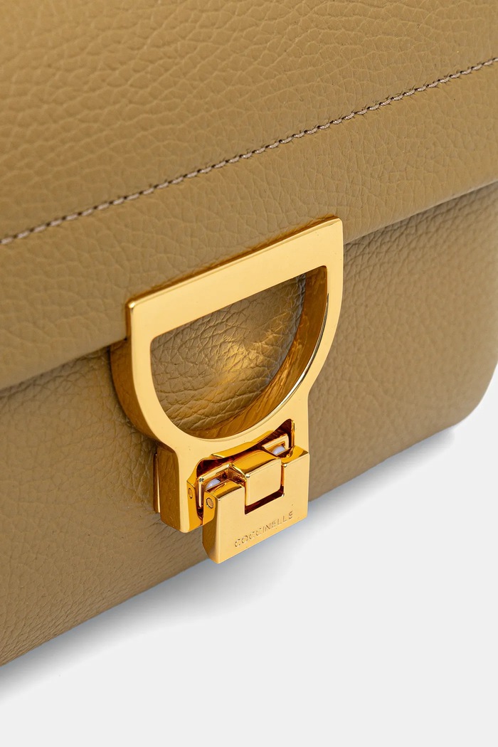 Coccinelle borsa a mano in pelle oro E1.MD5.55.B7.01