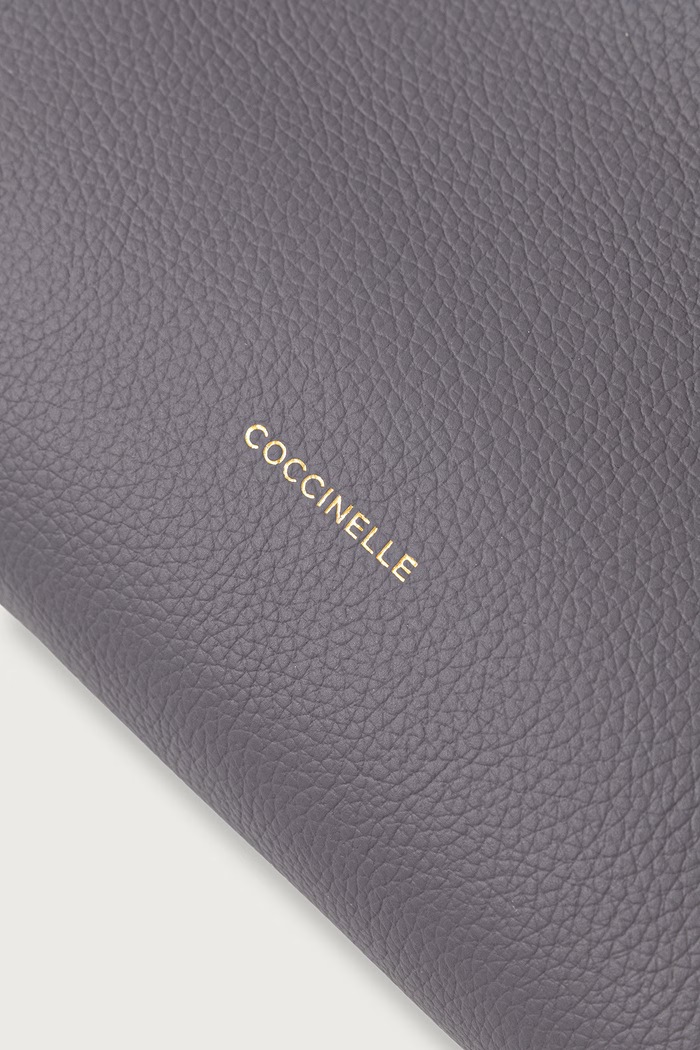 Сумка crossbody для женщин кожаная Coccinelle E1.M50.58.01.01 серый