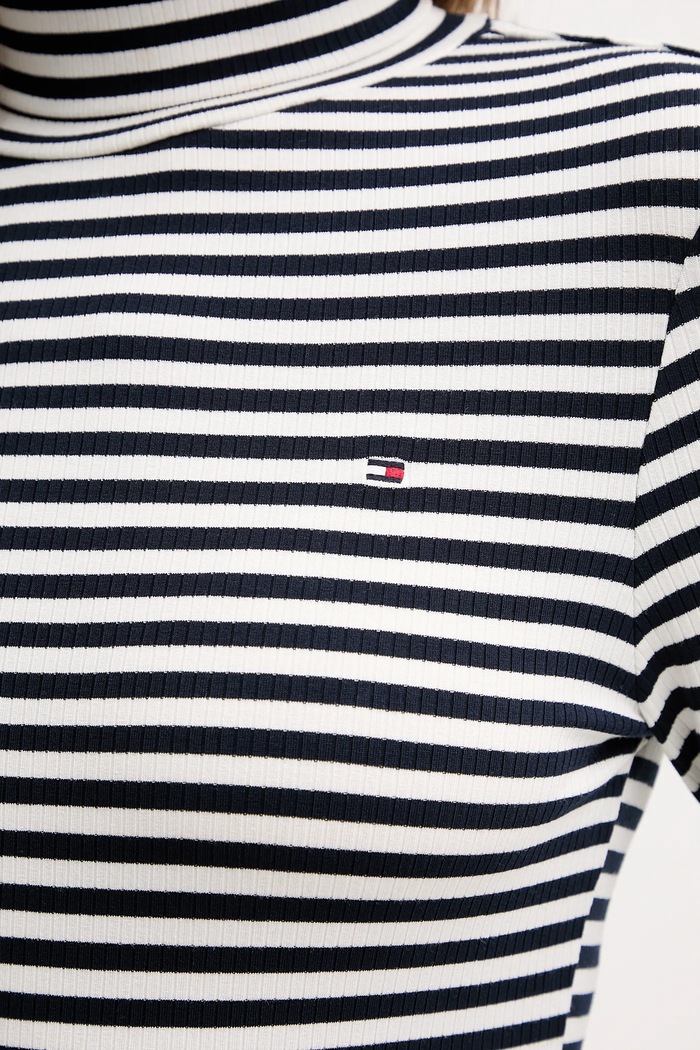 Tričko s dlhým rukávom Tommy Hilfiger WW0WW39826 tmavomodrá