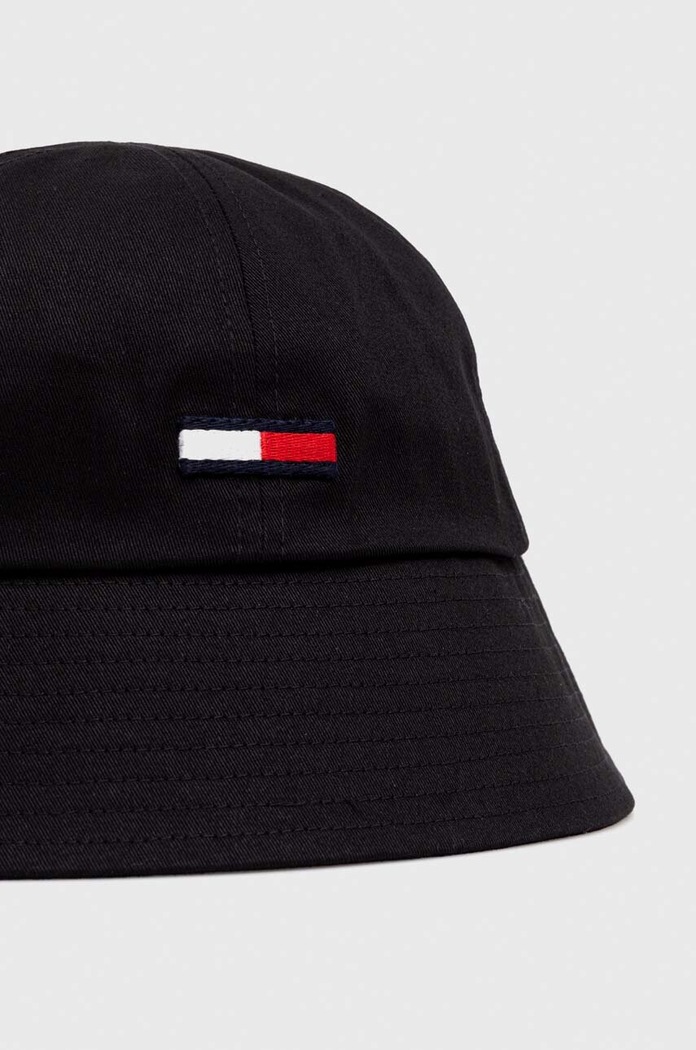 Tommy Jeans Bavlnený klobúk Tommy Jeans AM0AM11512 čierna AW23