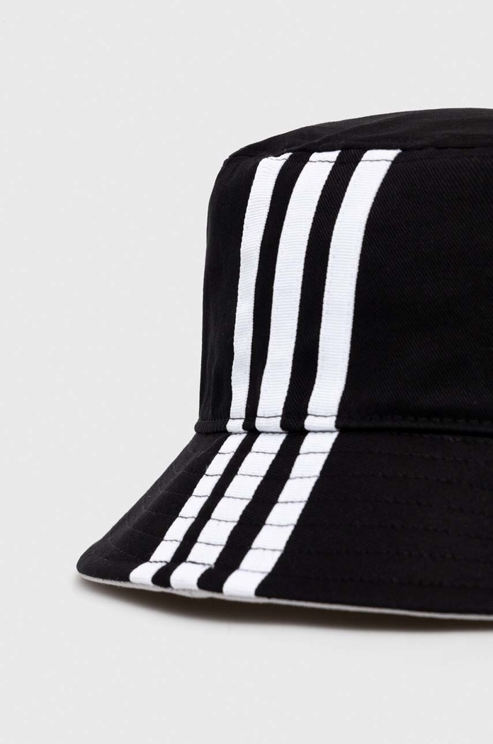 Bavlněná čepice adidas Originals II0744 černá AW23