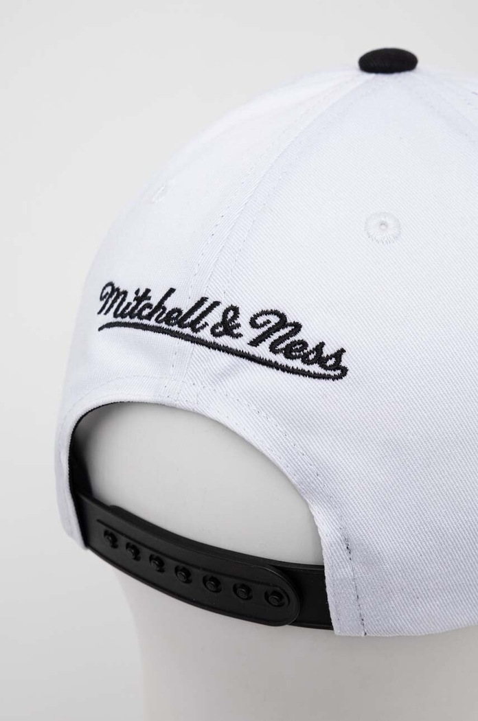 Bavlněná baseballová čepice Mitchell&Ness TORONTO RAPTORS HHSS5798.TRAYYPPPWHI bílá AW23