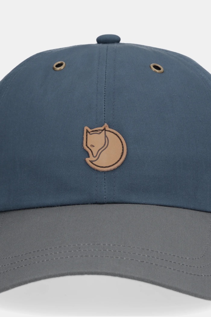 Шапка с козирка Fjallraven Vidda F77357 син SS26