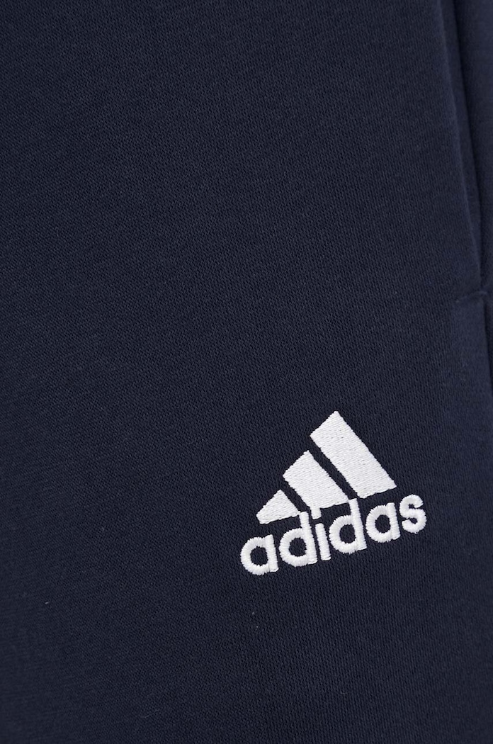 Спортивний костюм adidas IJ6064