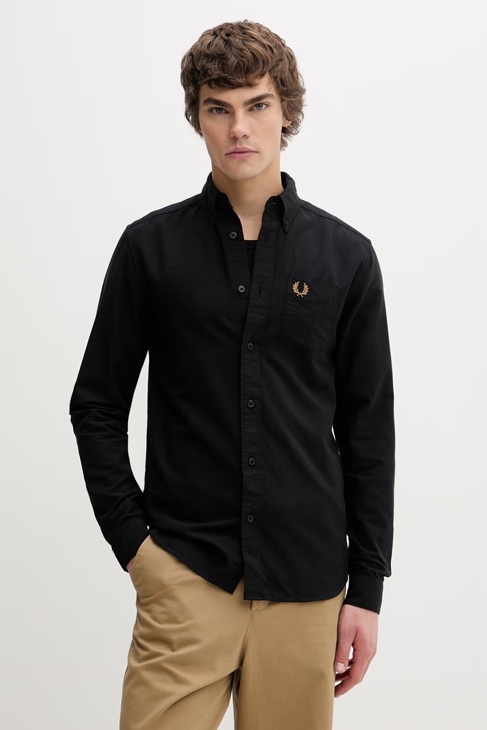 Памучна риза Fred Perry стандартна черен M5516.R88
