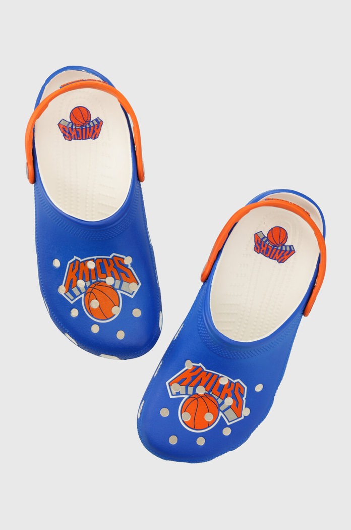 Crocs klapki NBA CO York Knicks Classic Clog syntetyczny niebieski 208862.100