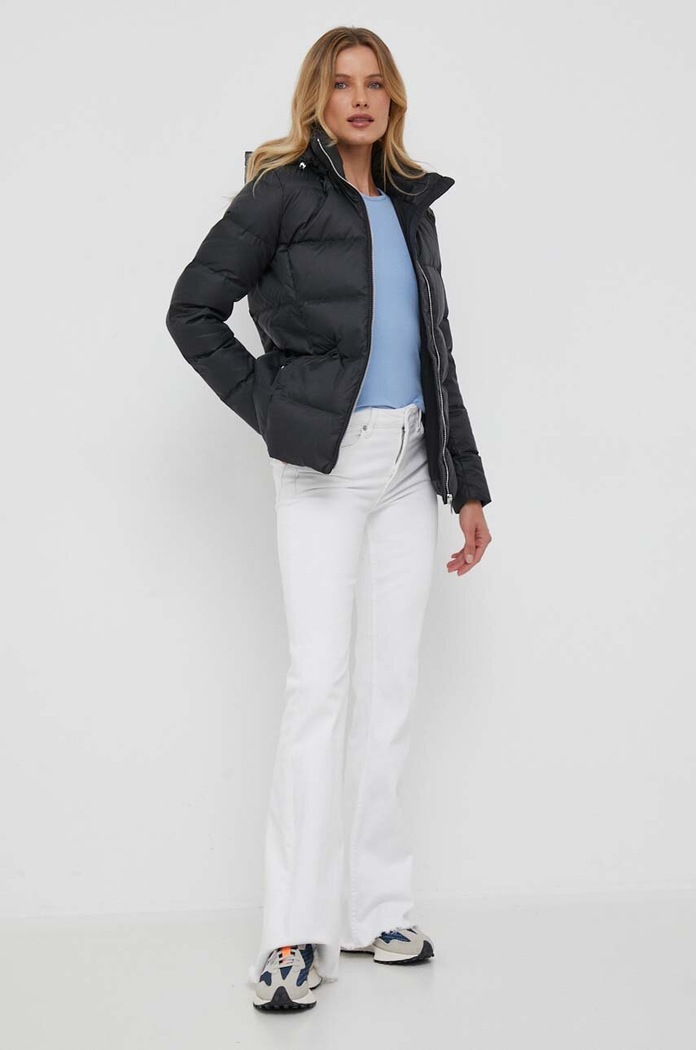 Péřová bunda Tommy Hilfiger WW0WW38934 černá AW23