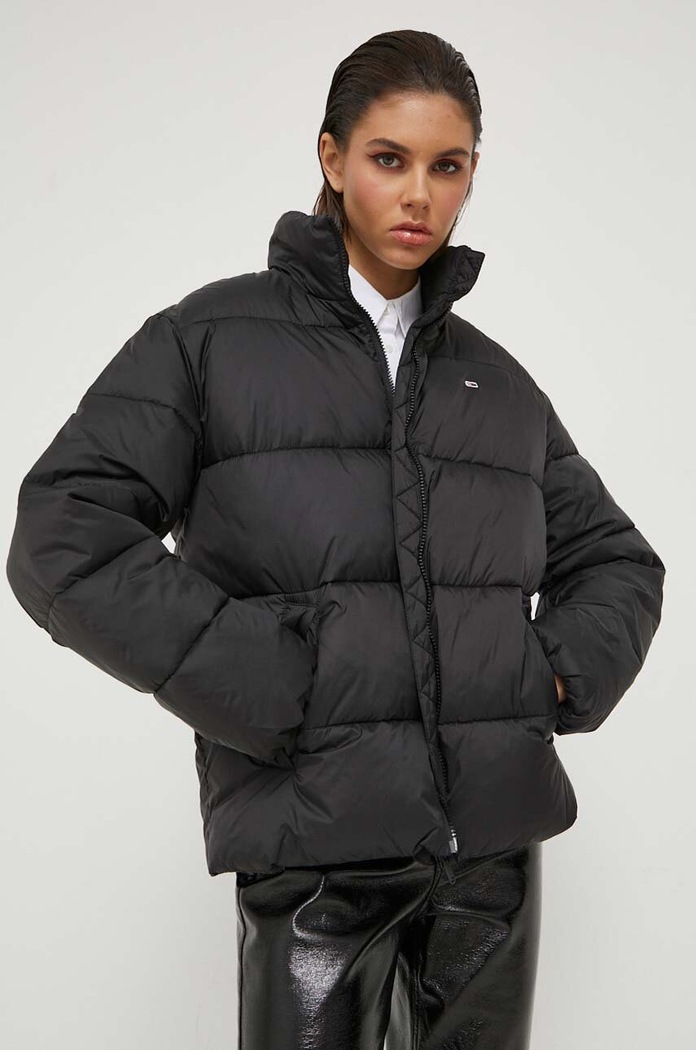 Bunda Tommy Jeans DW0DW15963 čierna AW23