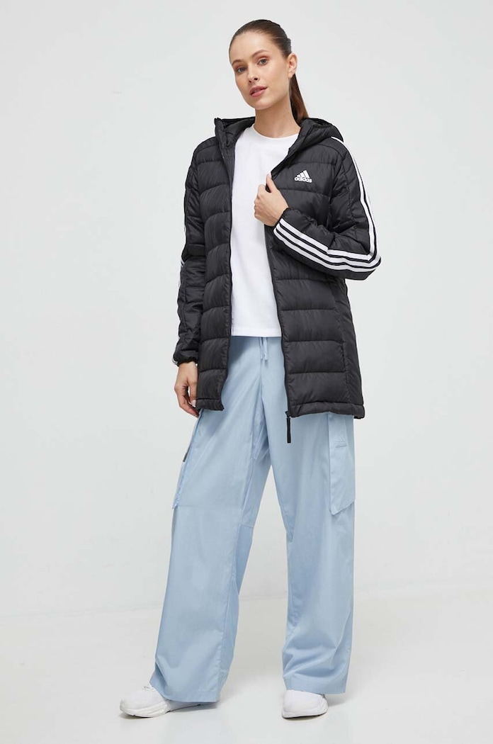 Páperová bunda adidas jemné zateplenie čierna HZ4428