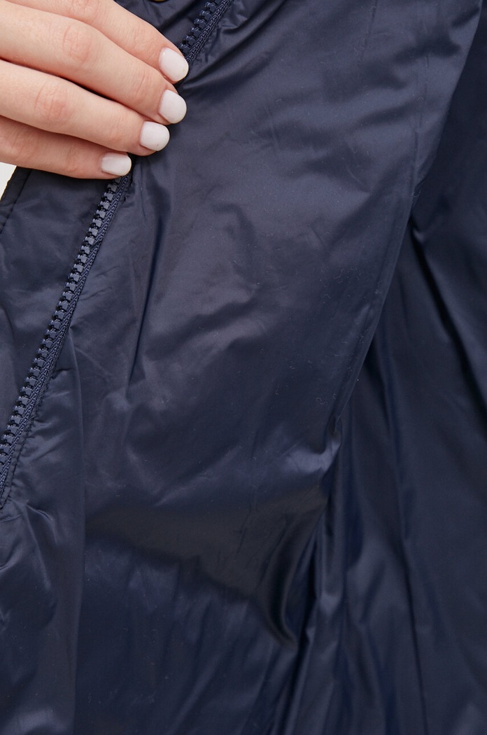 Vesta Barbour LGI0003