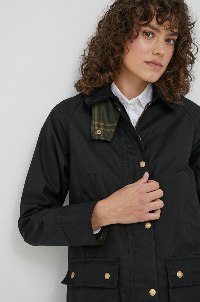 Хлопковая куртка Barbour чёрный LWX0752