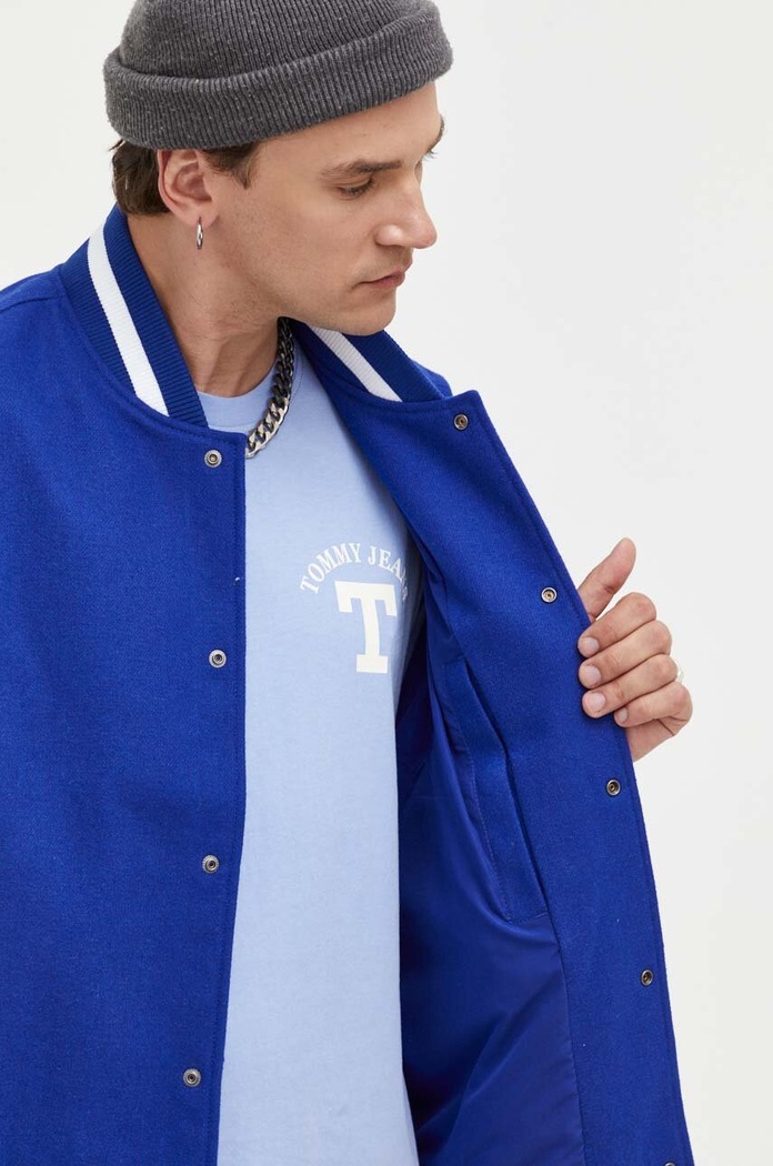 Αμάνικο από μείγμα μαλλιού Tommy Jeans DM0DM16631