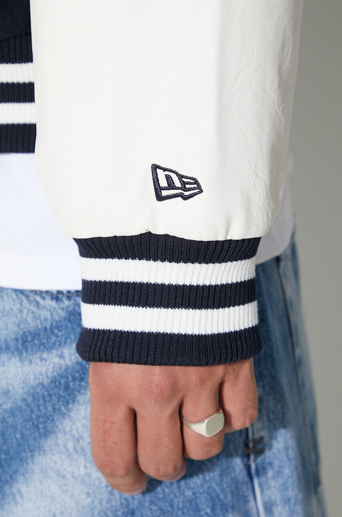New Era kurtka bomber z domieszką wełny 60416326