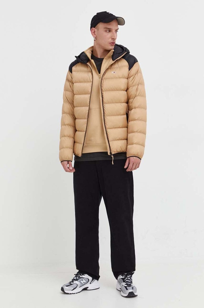 Páperová bunda Tommy Jeans DM0DM17233 béžová AW23
