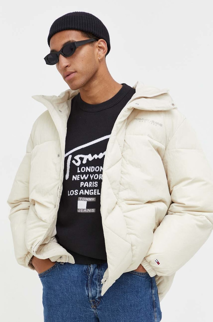Яке Tommy Jeans с изолация бежов DM0DM17476