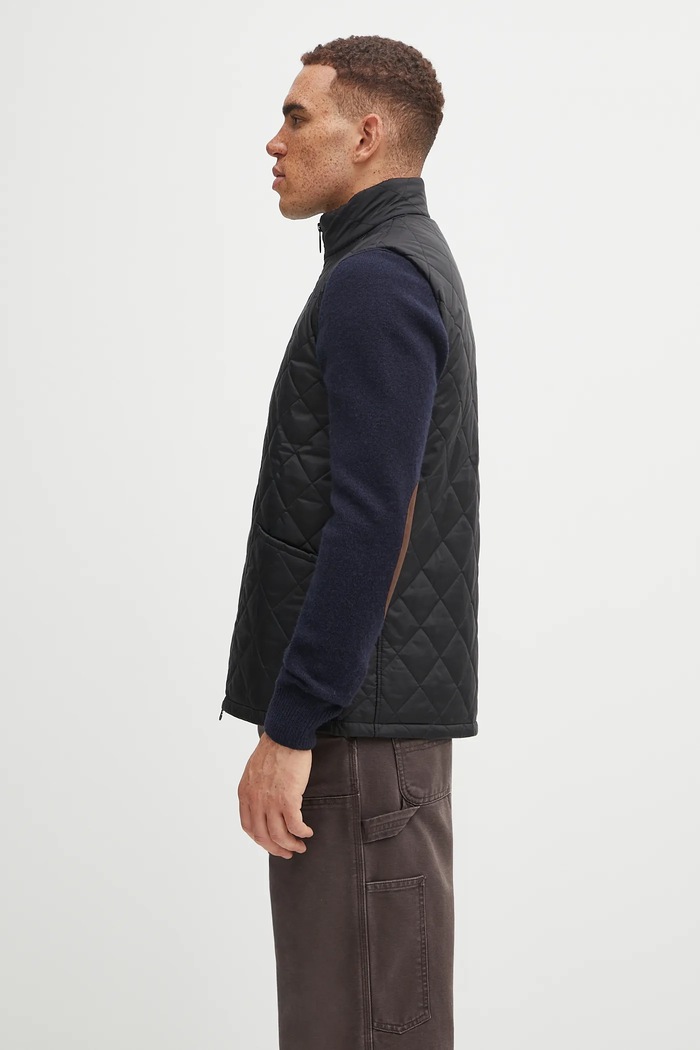 Безрукавка Barbour MGI0221 чорний AA00