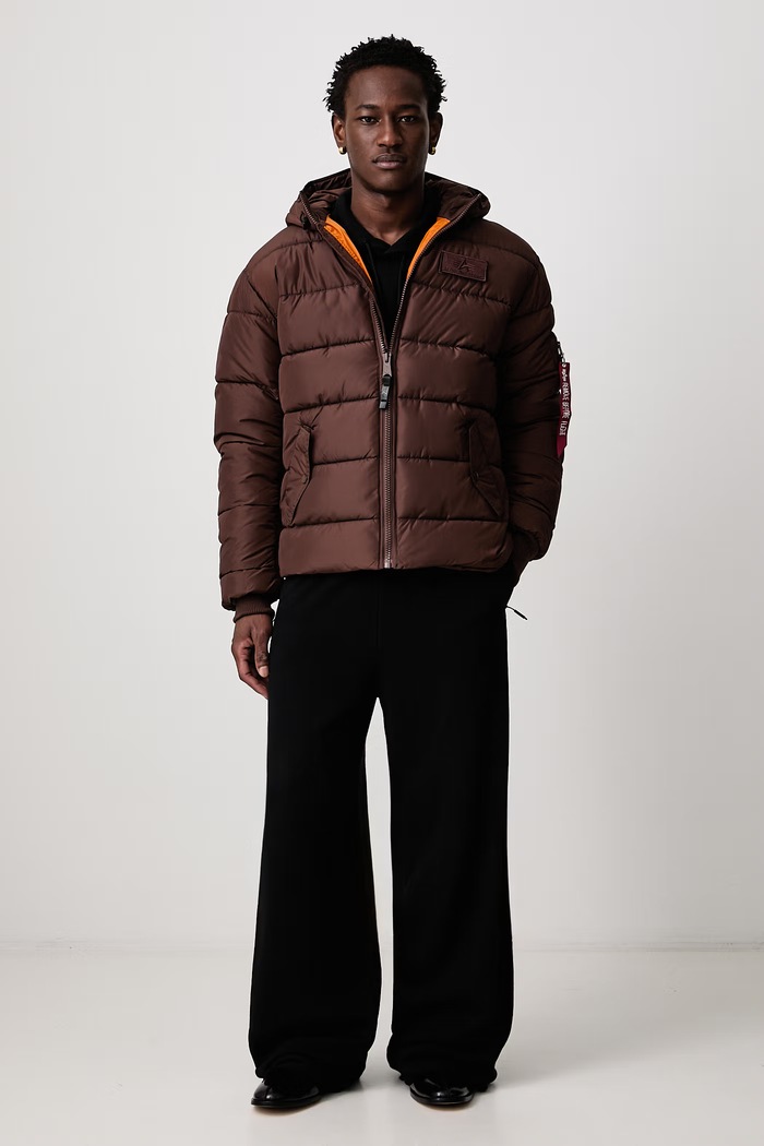Alpha Industries Kurtka zimowa męska Hooded Puffer Alpha Faux Down 118113 brązowy AW25