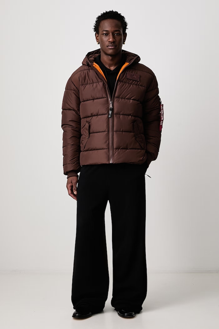 Alpha Industries Kurtka zimowa męska Hooded Puffer Alpha Faux Down 118113 brązowy AW25