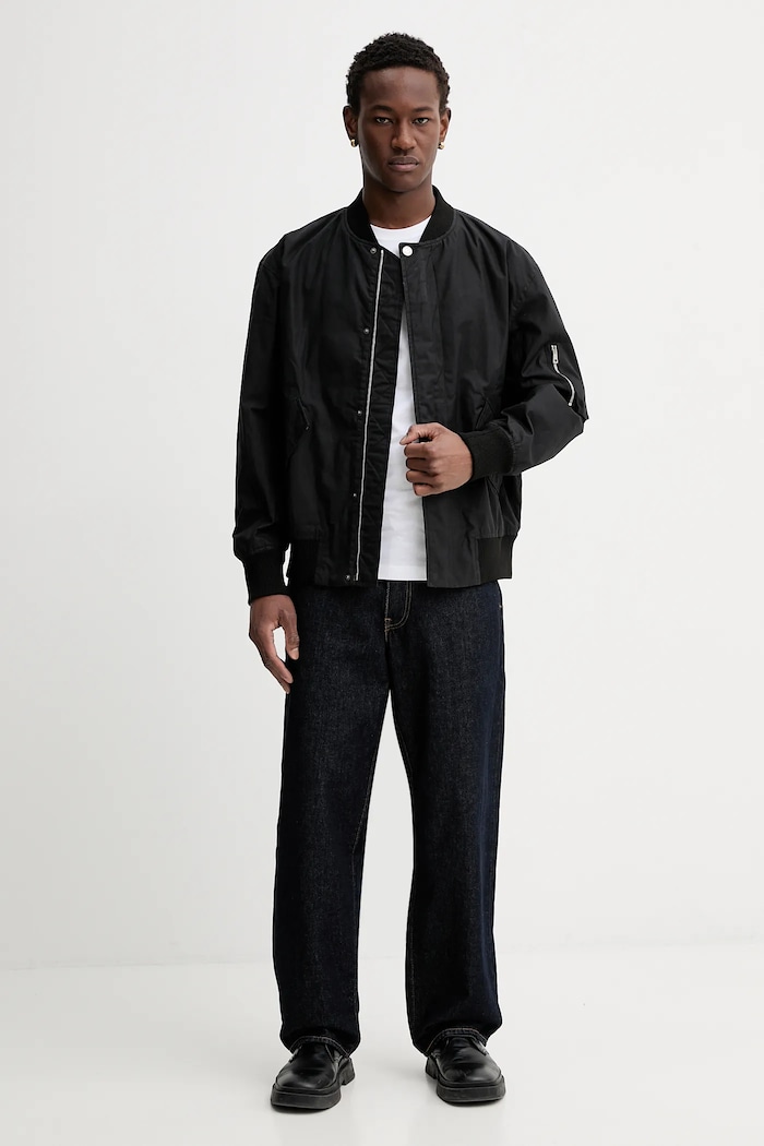 Bunda A.P.C. COERC.H02842 černá AW23