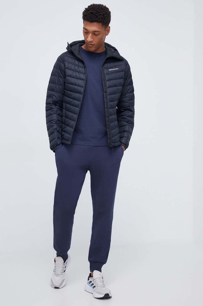Péřová bunda Peak Performance G79635 černá AW24