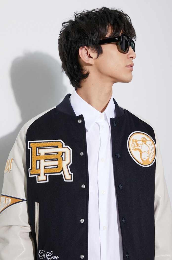 Bomber jakna s primesjo volne Baracuta Varsity Bomber S podlogo mornarsko modra BRCPS0996