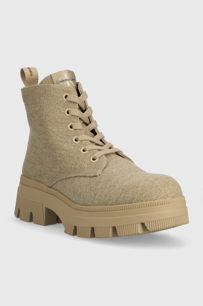 Čizme Calvin Klein Jeans CHUNKY COMBAT LACEUP YW0YW01239 bež AW23