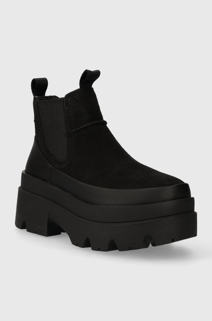 Semišové topánky chelsea UGG Brisbane Chelsea 1143842.BLK čierna AW23