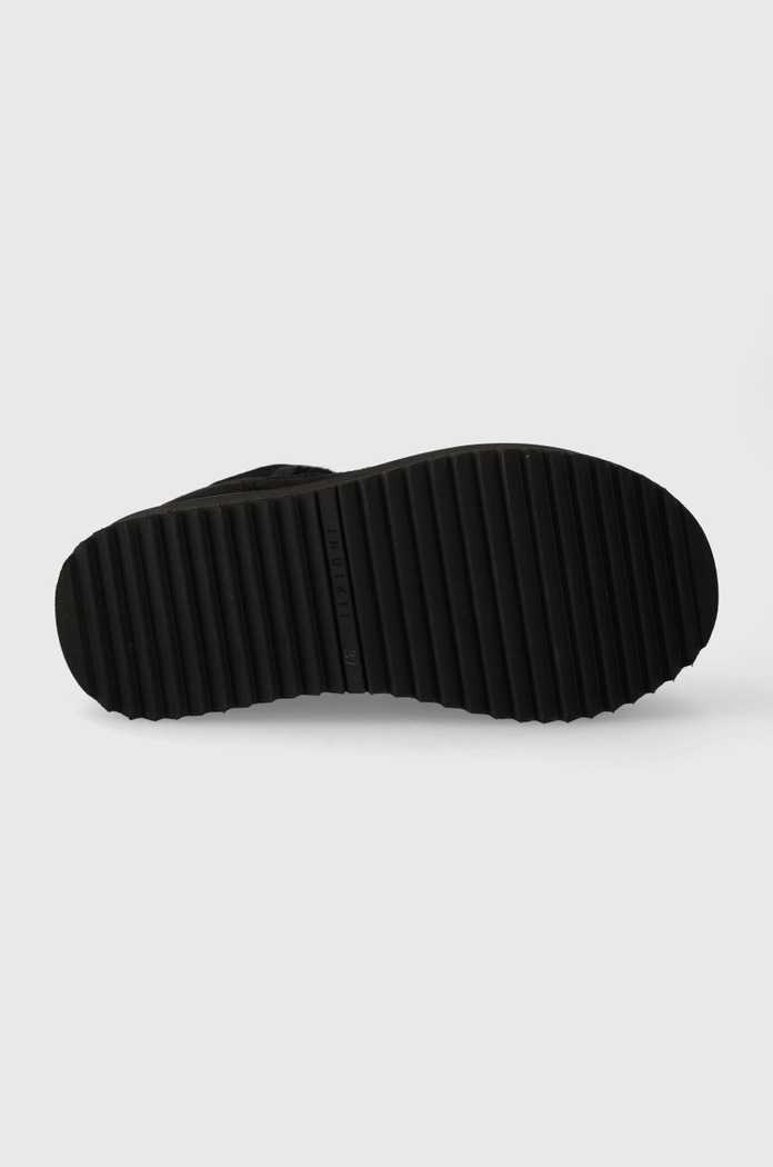 Semišové snehule Inuikii Classic Low Platform 75104.105.Black čierna