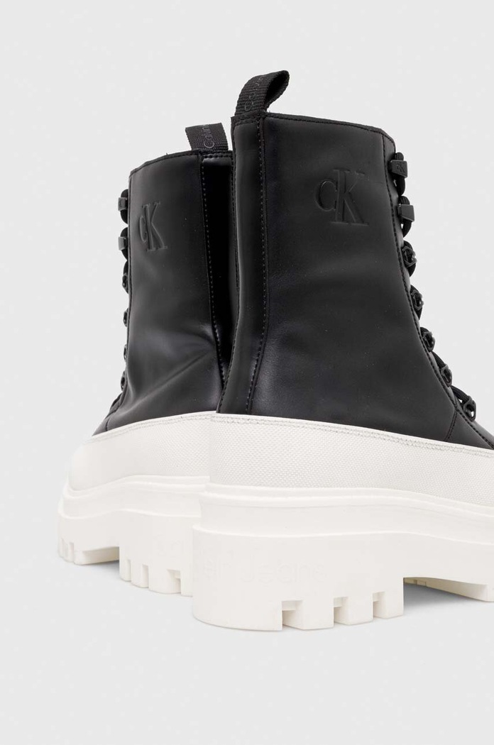 Обувки Кожени кубинки Calvin Klein Jeans FLATFORM LACE UP BOOT LTH YW0YW01110 черен