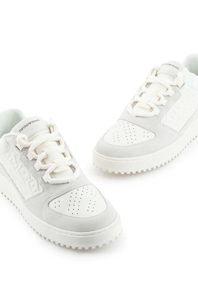 Emporio Armani sneakersy skórzane biały X4X636.XN791.M801