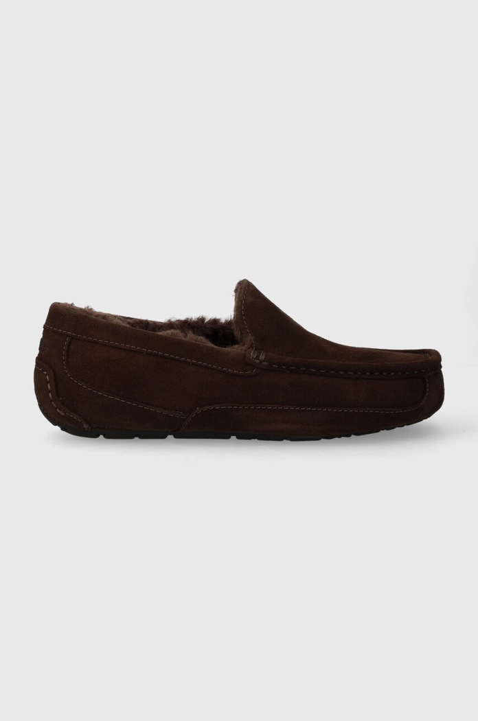 Semišové papuče UGG Ascot casual hnedá 1101110.DDC