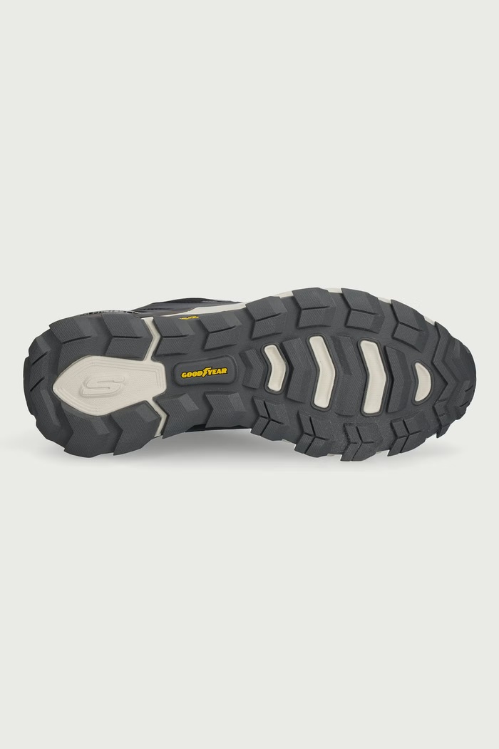 Topánky trekingové pánske MAX PROTECT Skechers čierna 237304
