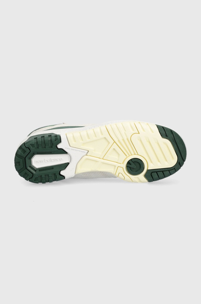 Semišové tenisky New Balance BB650RVG BB650RVG bílá