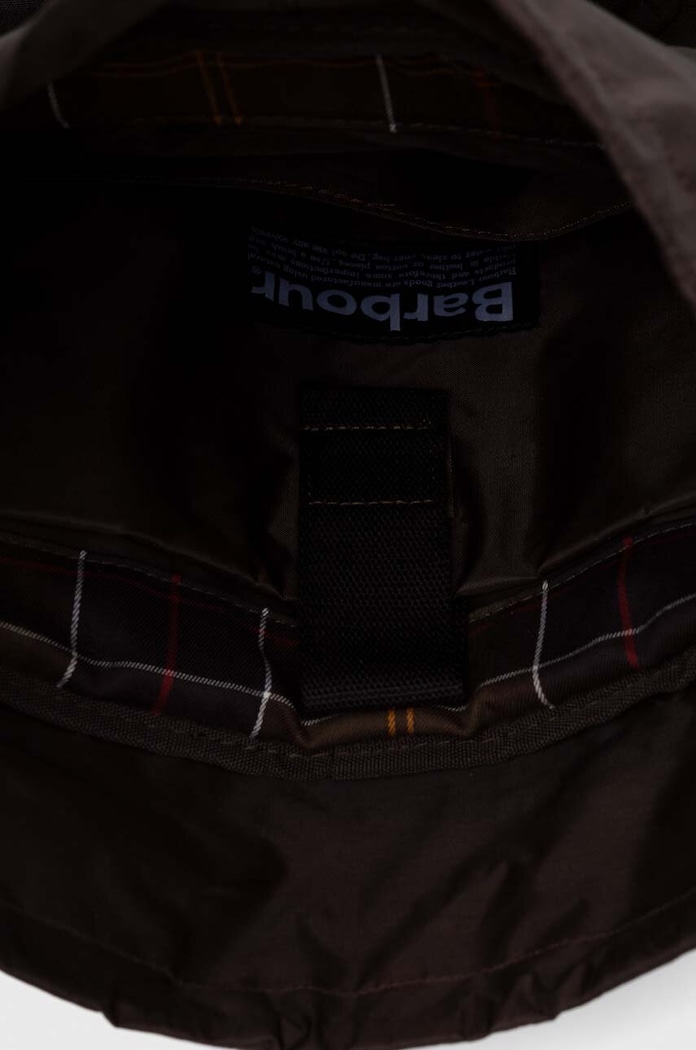 Batoh Barbour Essential Wax Backpack UBA0570