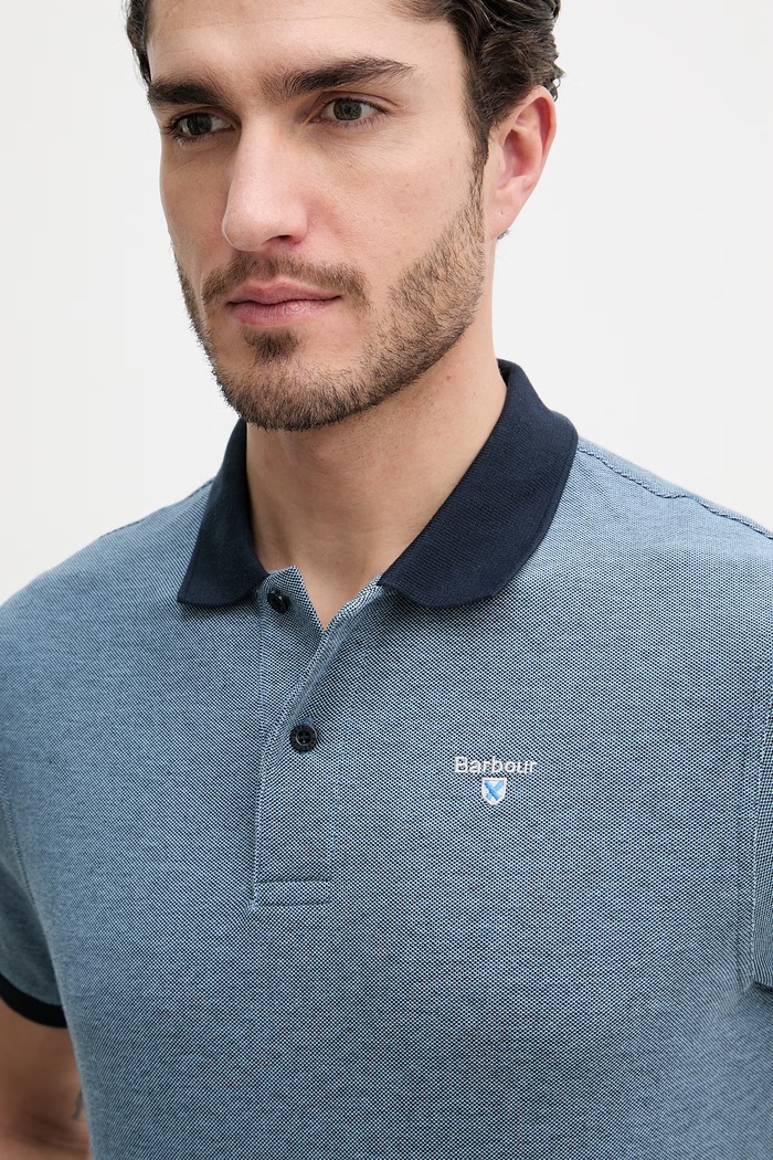Bombažen polo Barbour mornarsko modra MML0628