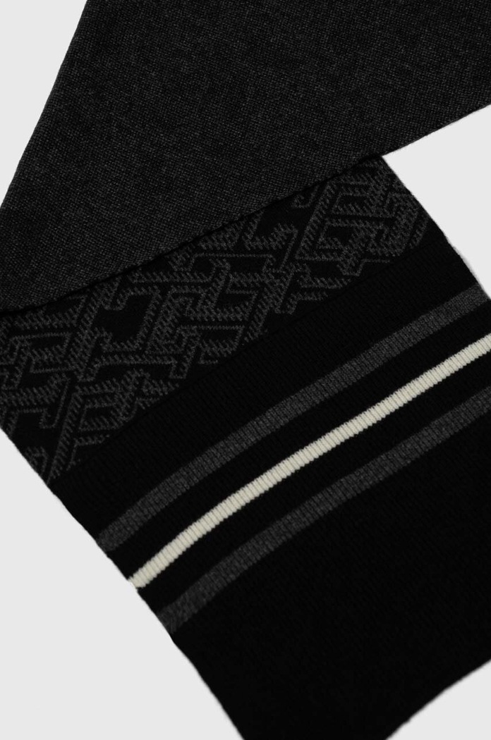 Kratki vuneni šal Tommy Hilfiger AM0AM12110 crna AW23