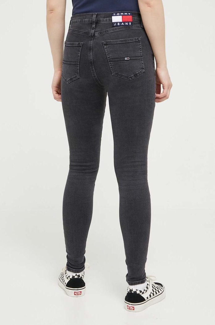 Oblačila Kavbojke Tommy Jeans DW0DW16001 črna