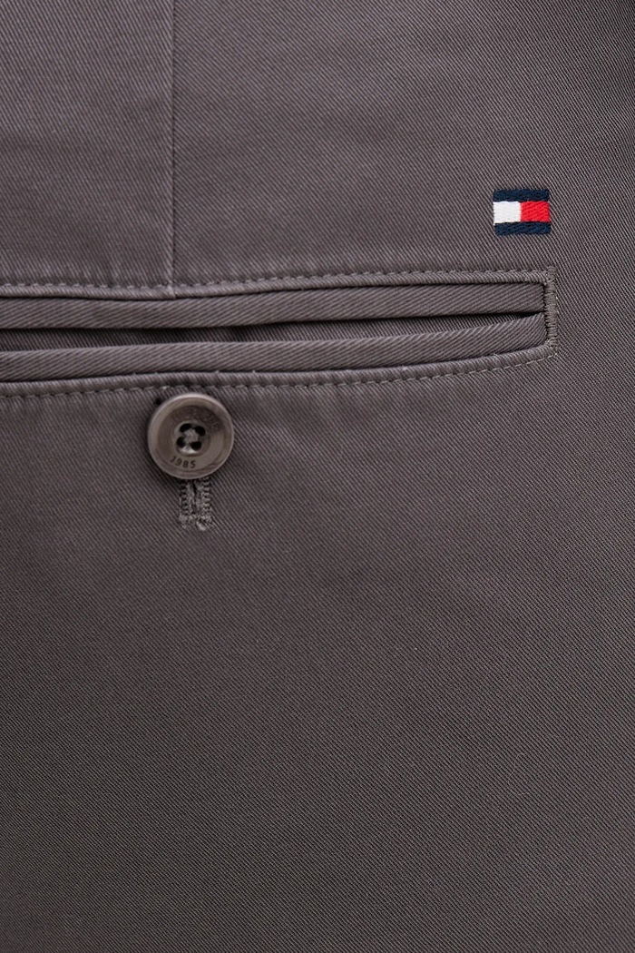 Tommy Hilfiger pantaloni gri MW0MW26619