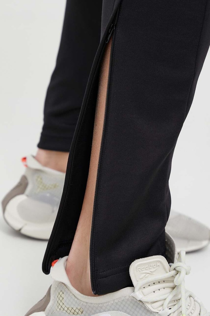 Tepláky adidas IM2899 čierna