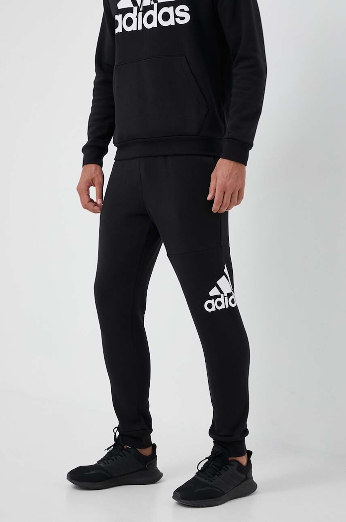 adidas spodnie dresowe Essentials IB4025 czarny AW23