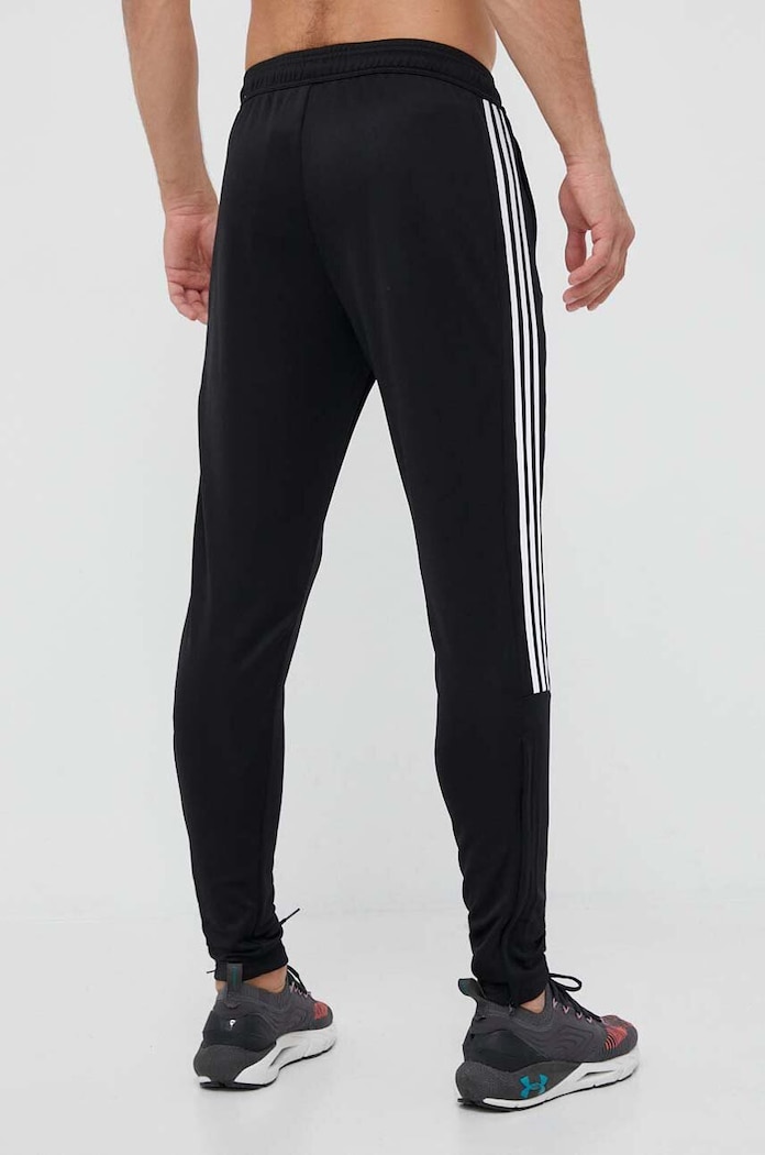 Oblečenie Tepláky adidas IA3048 čierna