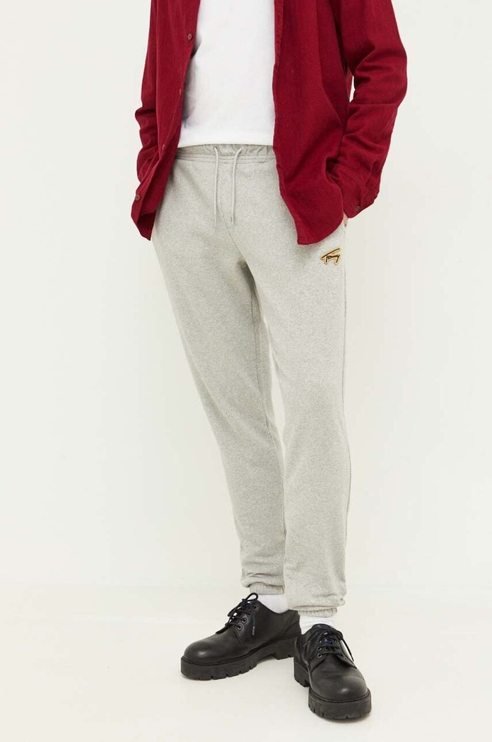 Tommy Jeans spodnie dresowe dzianina szary DM0DM17842