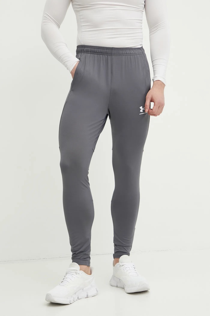 Under Armour spodnie treningowe Challenger z elastanem szary 1379587