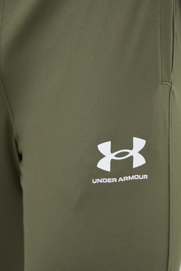 Oblečenie Tréningové nohavice Under Armour Challenger 1379587 zelená