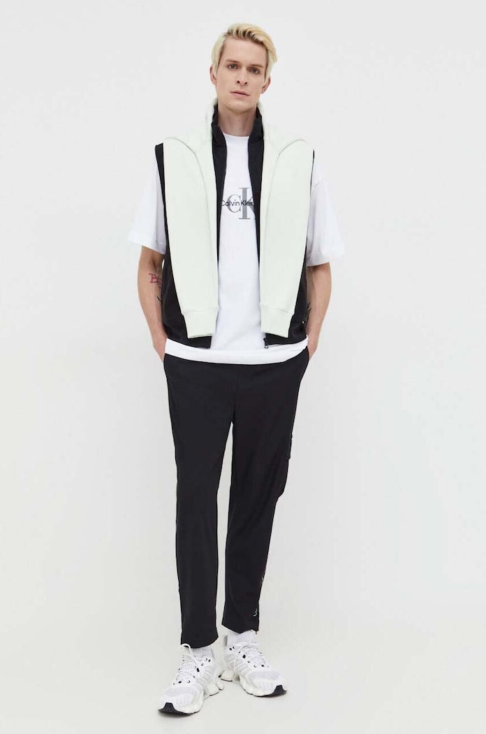 Calvin Klein Jeans spodnie J30J324046 czarny AW23
