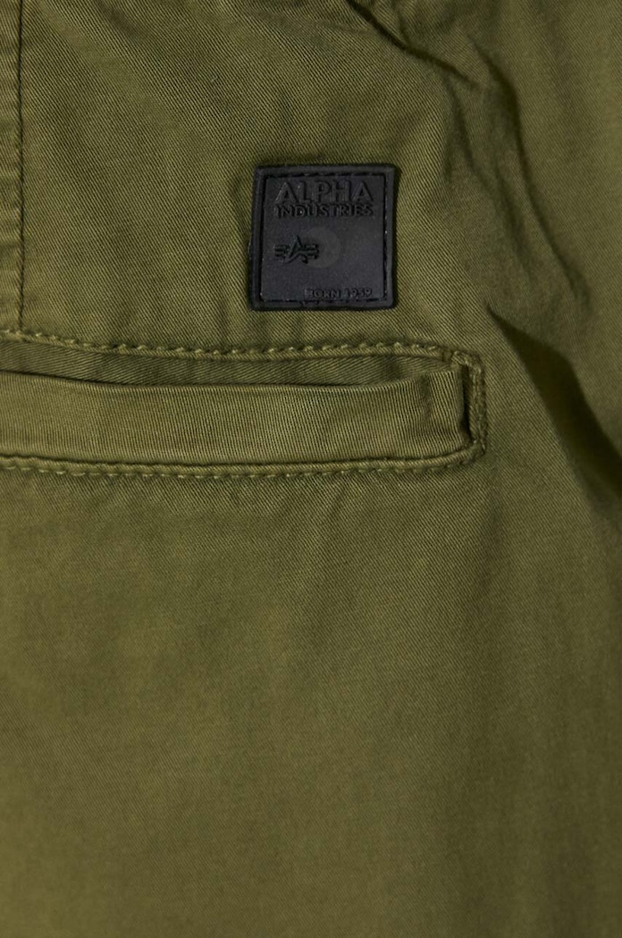 Hlače Alpha Industries 116202.142 zelena